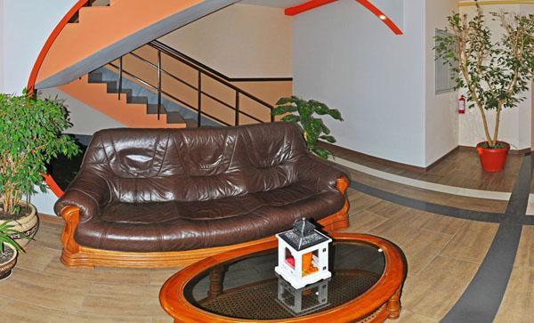 Hôtel Komplex Apelsin à Youjne Extérieur photo